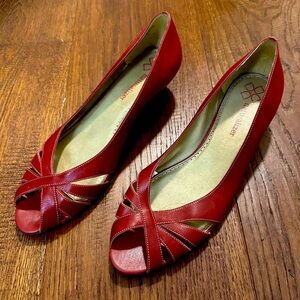 Naturalizer Red Leather Strappy Wedge Pump EUC 9.5 M